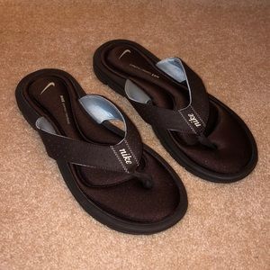Nike comfort footbed